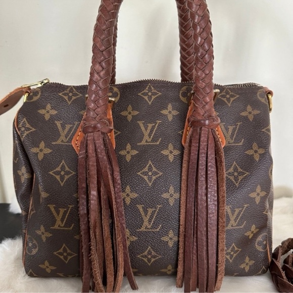 Louis Vuitton Fringed vintage Boho Handbag - Picture 5 of 12